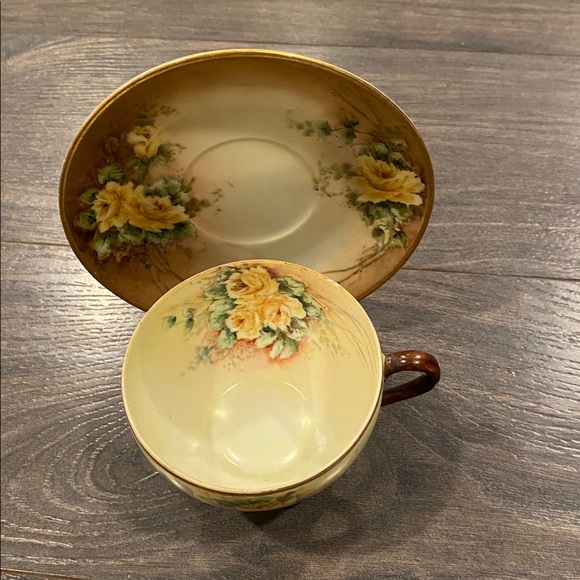 Floral Teacup and Saucer Set - Picture 8 of 11